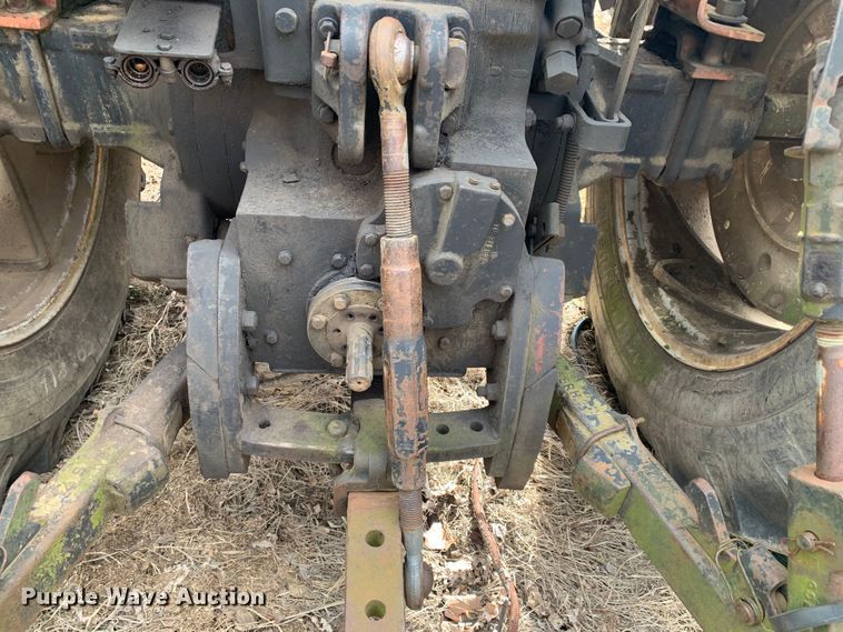 image for item LI9081 1979 Allis Chalmers 7010  tractor