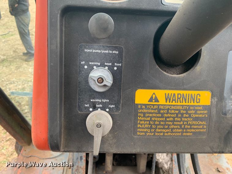 image for item LI9081 1979 Allis Chalmers 7010  tractor