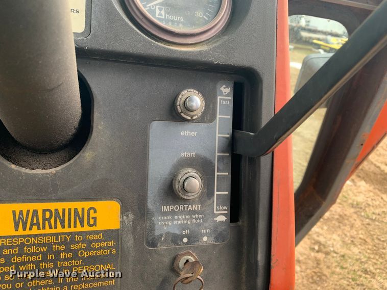 image for item LI9081 1979 Allis Chalmers 7010  tractor