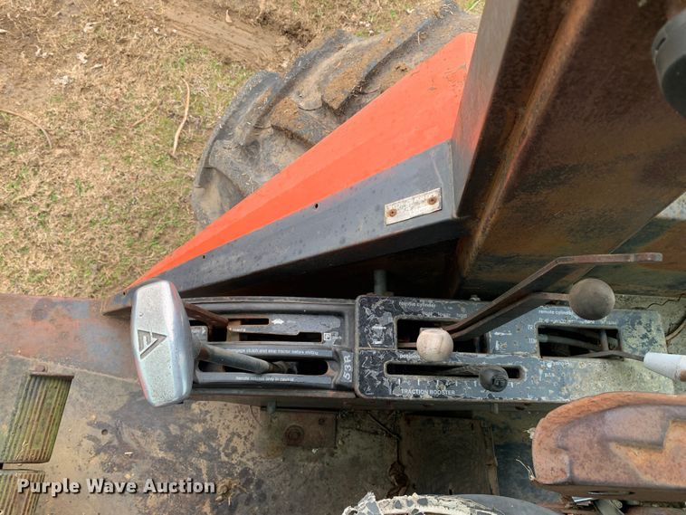 image for item LI9081 1979 Allis Chalmers 7010  tractor