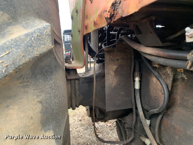 image for item LI9081 1979 Allis Chalmers 7010  tractor