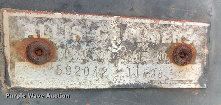 image for item LI9081 1979 Allis Chalmers 7010  tractor