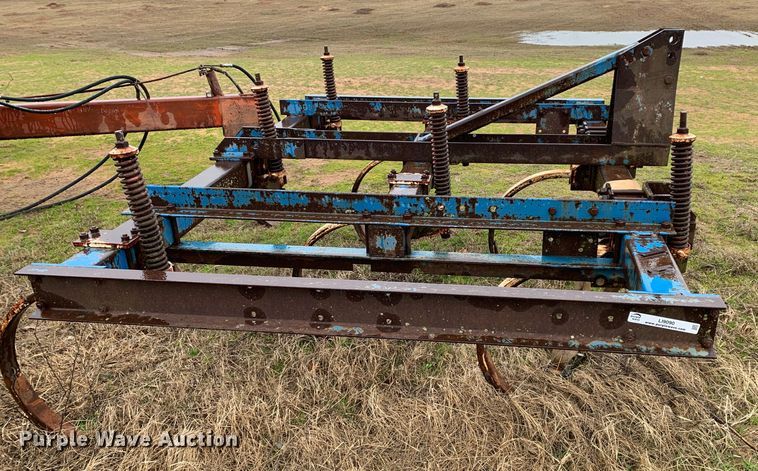 image for item LI9090 Ford I3I CPLOW  chisel