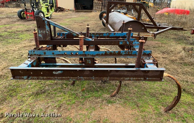 image for item LI9090 Ford I3I CPLOW  chisel