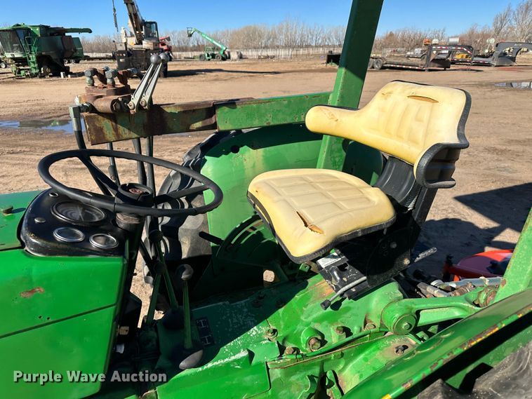 image for item LT9113 1974 John Deere 2030  tractor