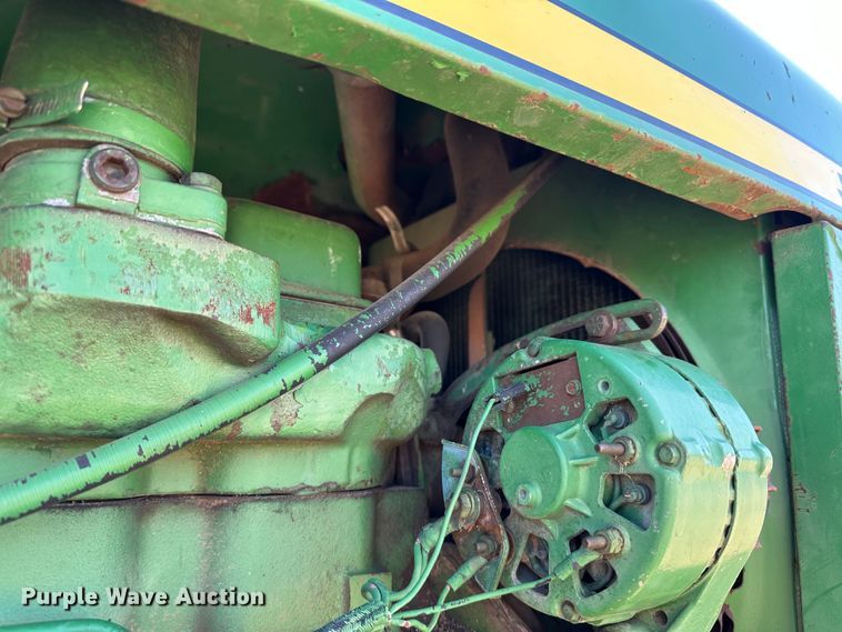 image for item LT9113 1974 John Deere 2030  tractor