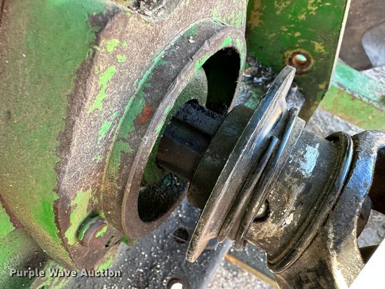 image for item LT9113 1974 John Deere 2030  tractor