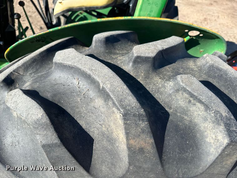 image for item LT9113 1974 John Deere 2030  tractor