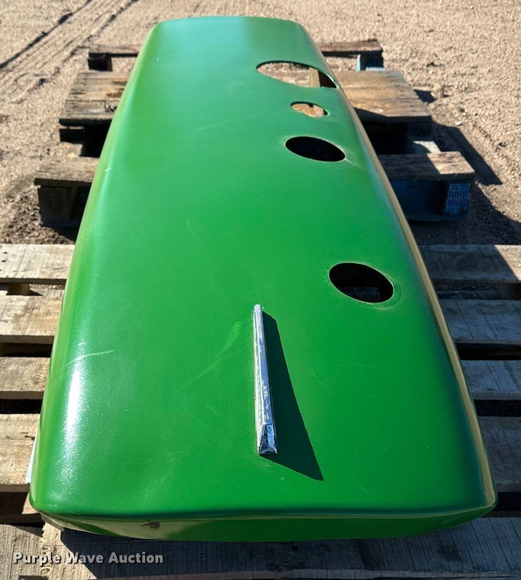 image for item LT9117 John Deere tractor hood