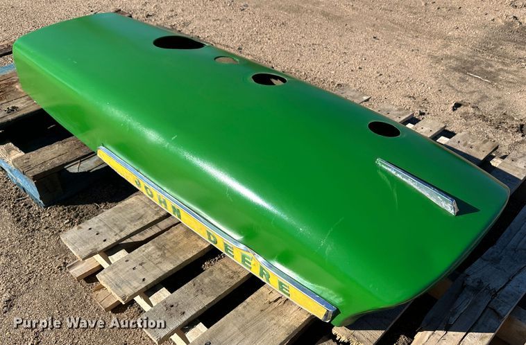 image for item LT9117 John Deere tractor hood