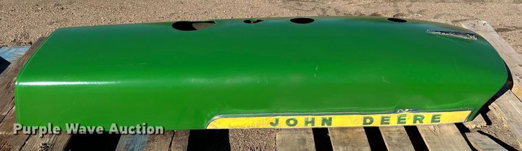 image for item LT9117 John Deere tractor hood