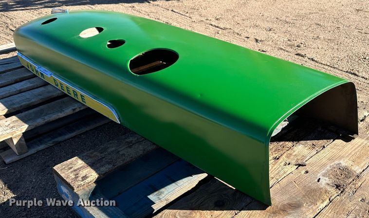 image for item LT9117 John Deere tractor hood
