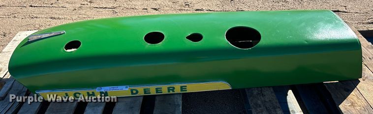image for item LT9117 John Deere tractor hood