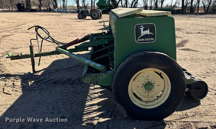 image for item LT9121 John Deere 8300 grain drill