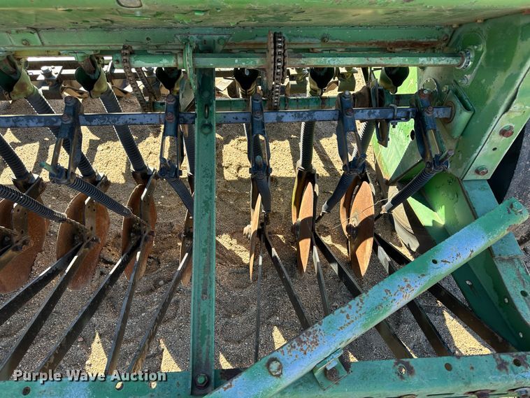 image for item LT9121 John Deere 8300 grain drill