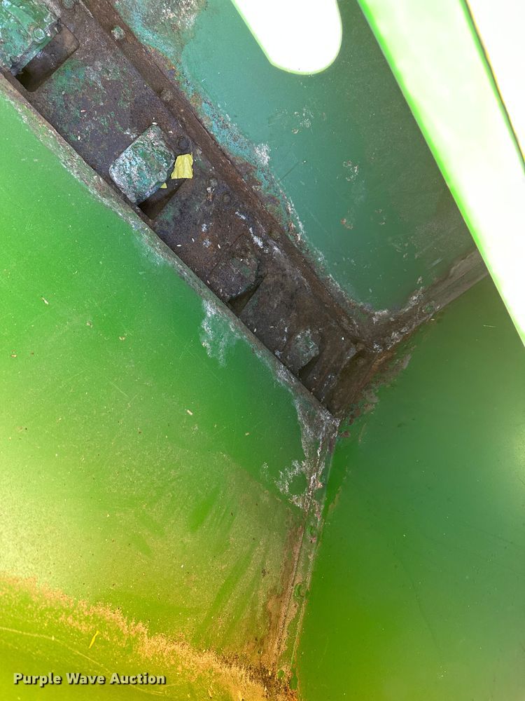 image for item LT9121 John Deere 8300 grain drill