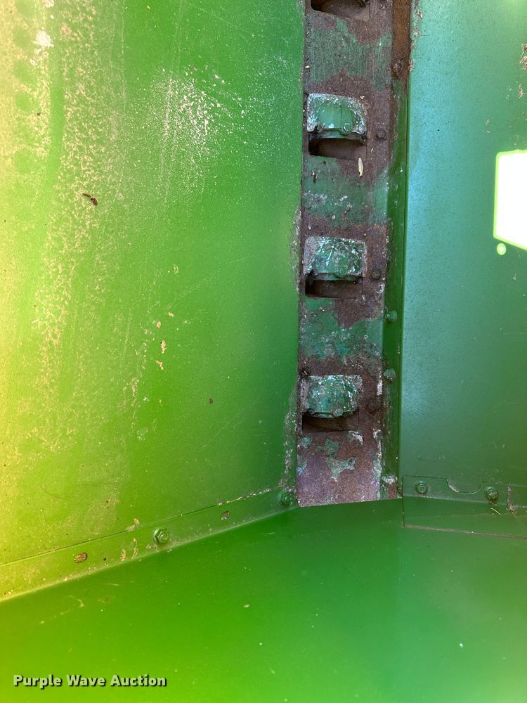 image for item LT9121 John Deere 8300 grain drill