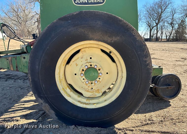 image for item LT9121 John Deere 8300 grain drill