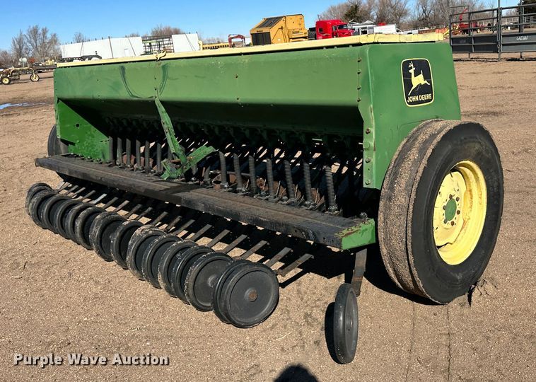 image for item LT9122 John Deere 8300 grain drill