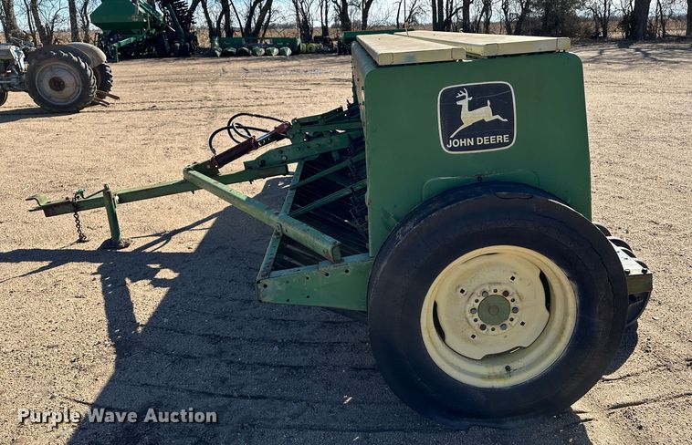 image for item LT9122 John Deere 8300 grain drill