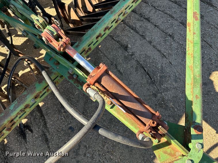 image for item LT9122 John Deere 8300 grain drill