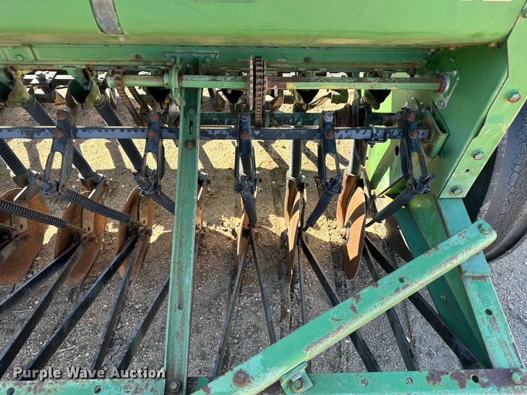 image for item LT9122 John Deere 8300 grain drill