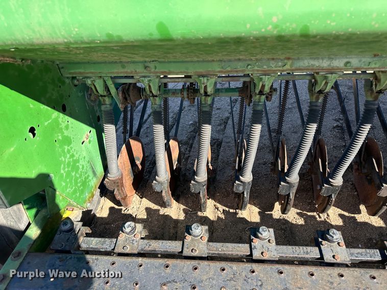 image for item LT9122 John Deere 8300 grain drill