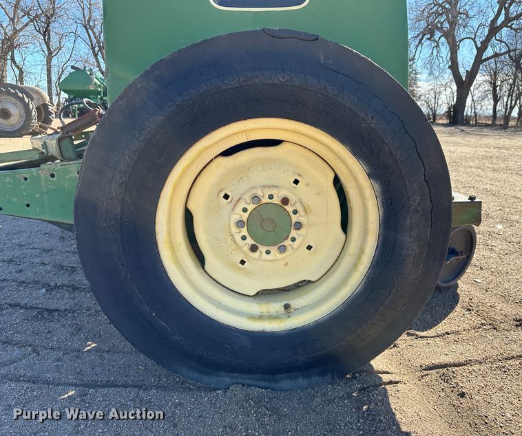 image for item LT9122 John Deere 8300 grain drill