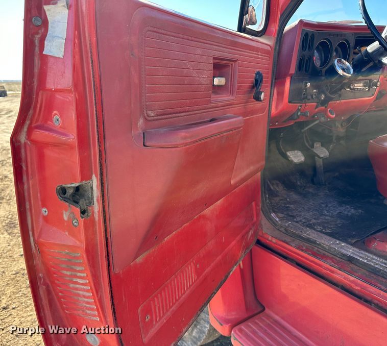 image for item LT9418 1977 Chevrolet C60  grain truck