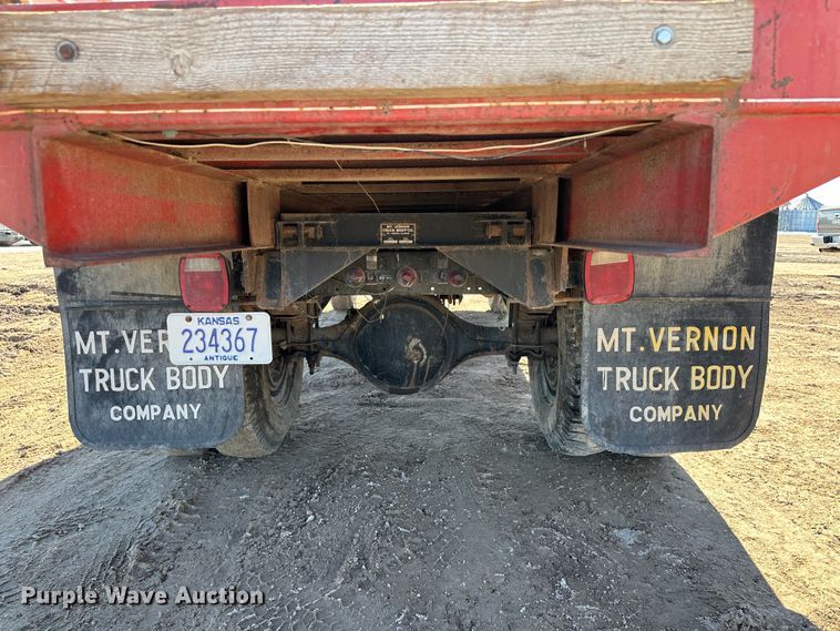 image for item LT9418 1977 Chevrolet C60  grain truck