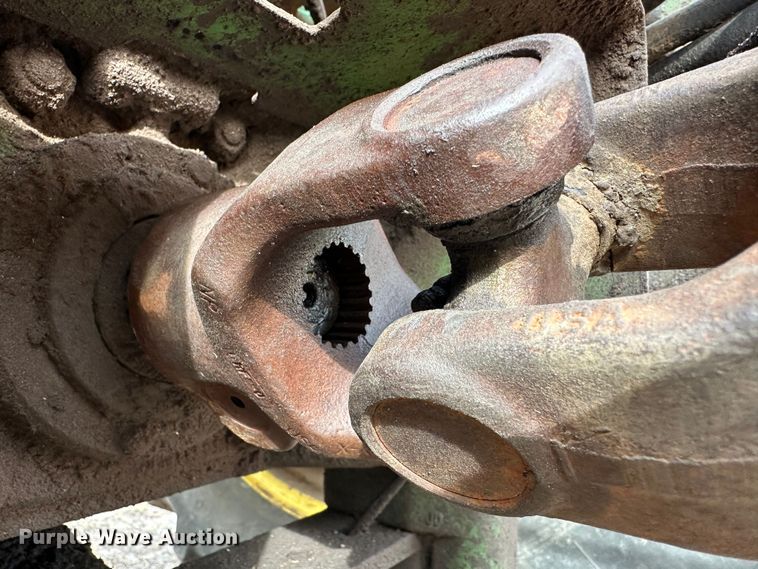 image for item LT9422 HayBuster 2650  bale processor