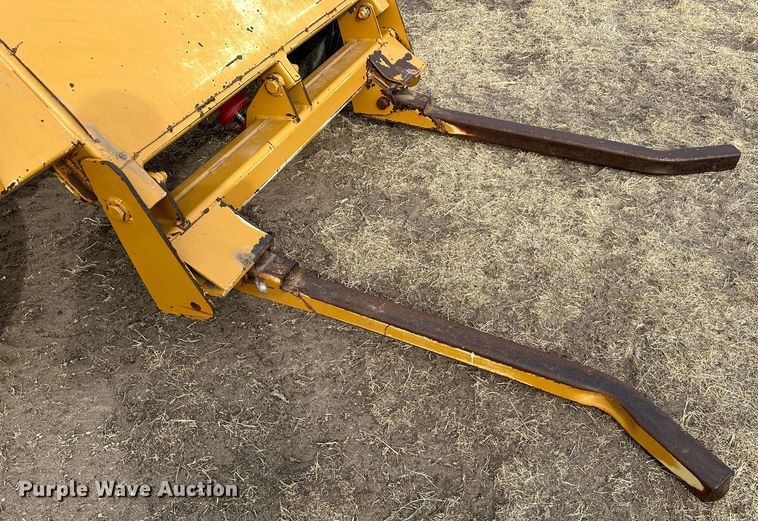 image for item LT9422 HayBuster 2650  bale processor