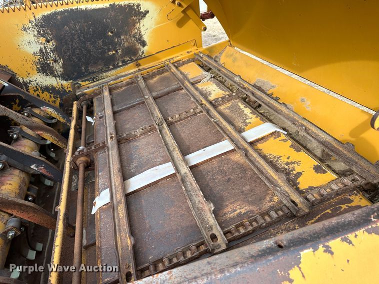 image for item LT9422 HayBuster 2650  bale processor