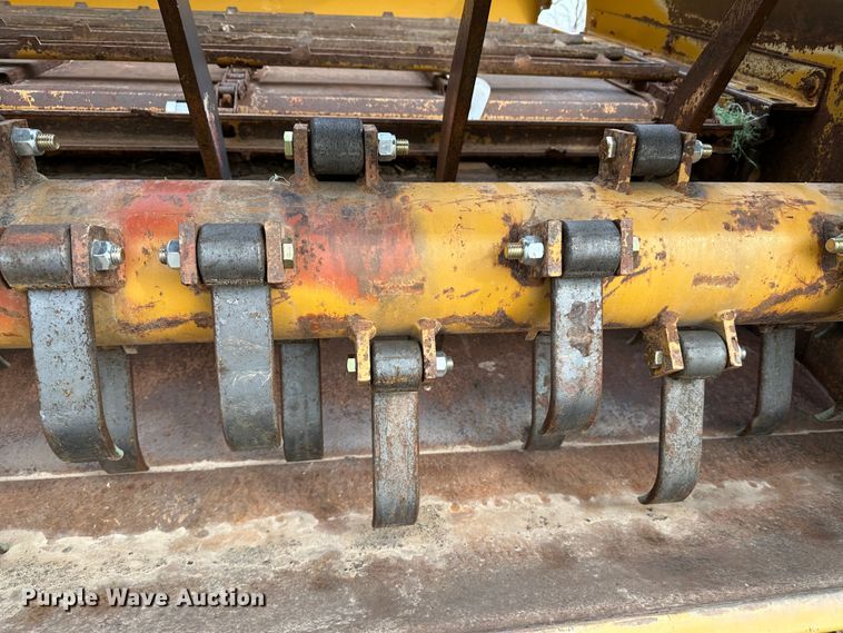 image for item LT9422 HayBuster 2650  bale processor