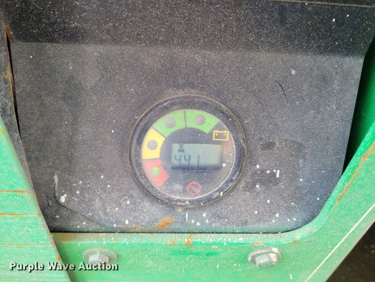 image for item MC9569 2013 JLG 1932RS  scissor lift