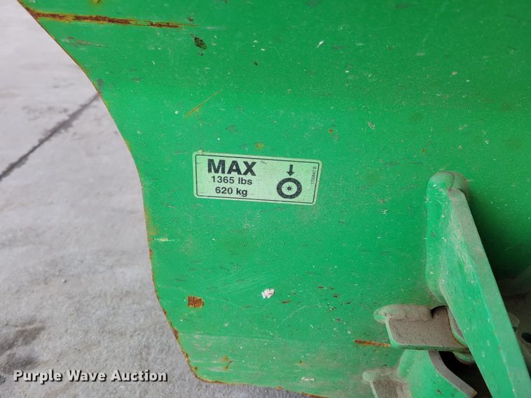 image for item MC9569 2013 JLG 1932RS  scissor lift