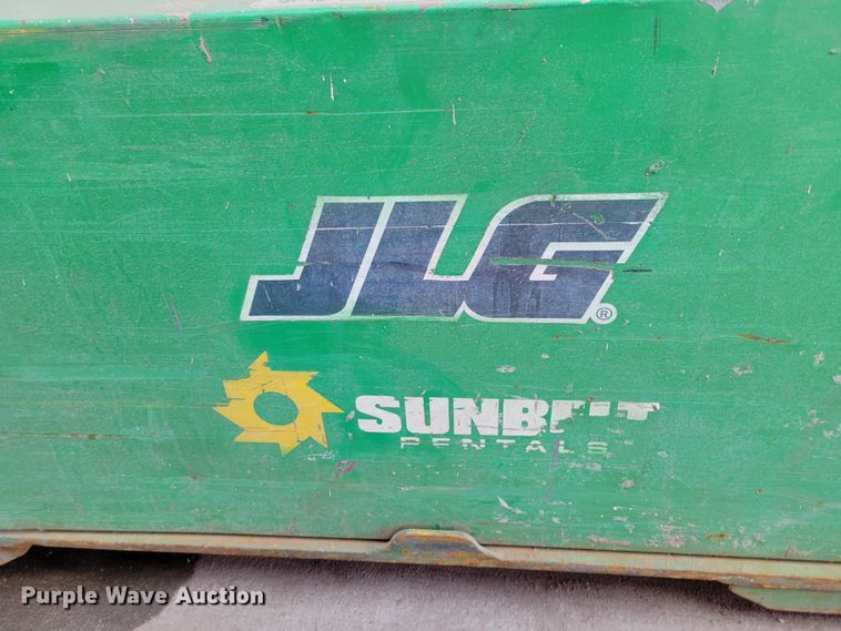 image for item MC9569 2013 JLG 1932RS  scissor lift