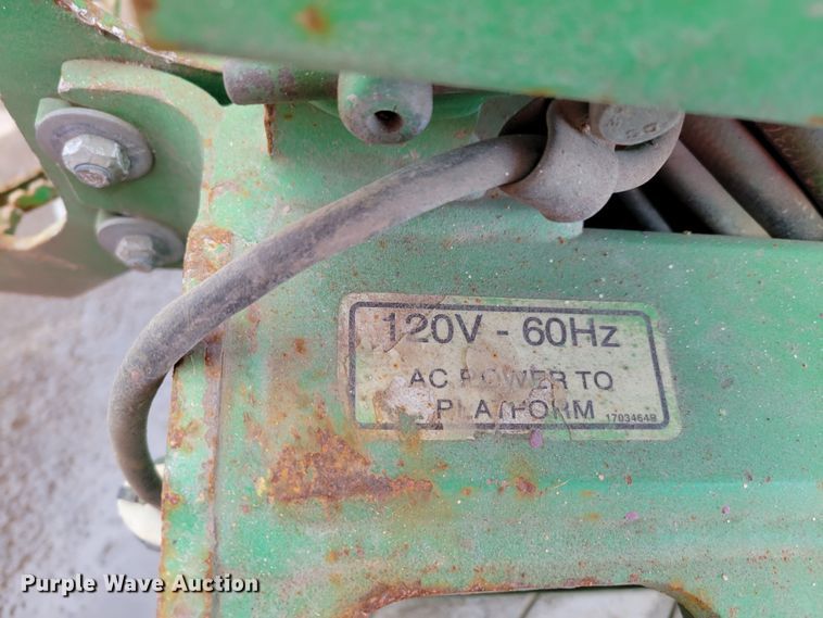 image for item MC9569 2013 JLG 1932RS  scissor lift