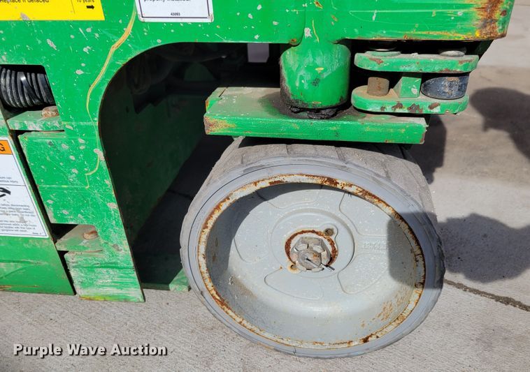 image for item MC9570 Genie GS-1930  scissor lift