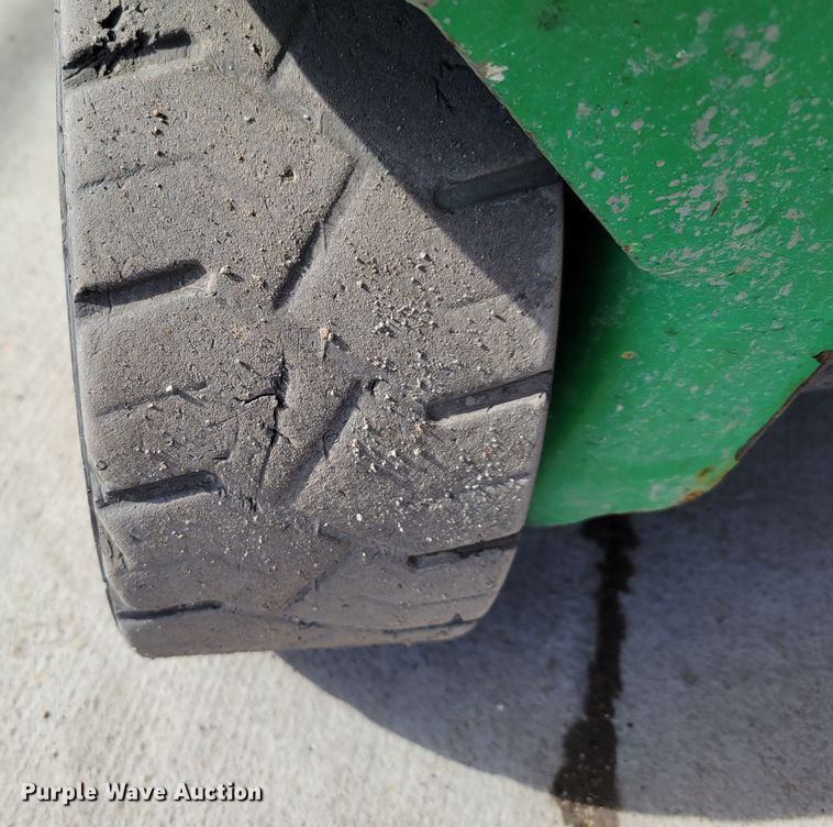 image for item MC9570 Genie GS-1930  scissor lift