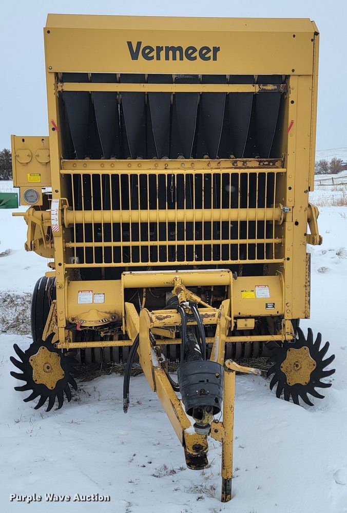 image for item ME9662 1990 Vermeer 605 Super J round baler