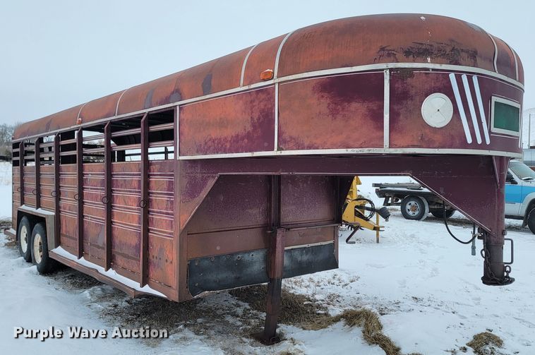 image for item ME9664 1983 Kiefer Built livestock trailer