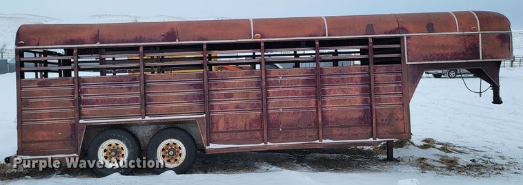 image for item ME9664 1983 Kiefer Built livestock trailer