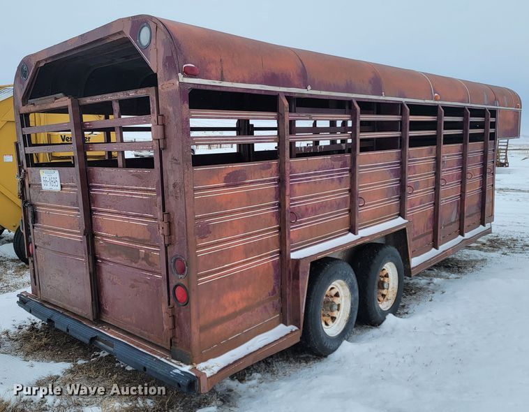 image for item ME9664 1983 Kiefer Built livestock trailer