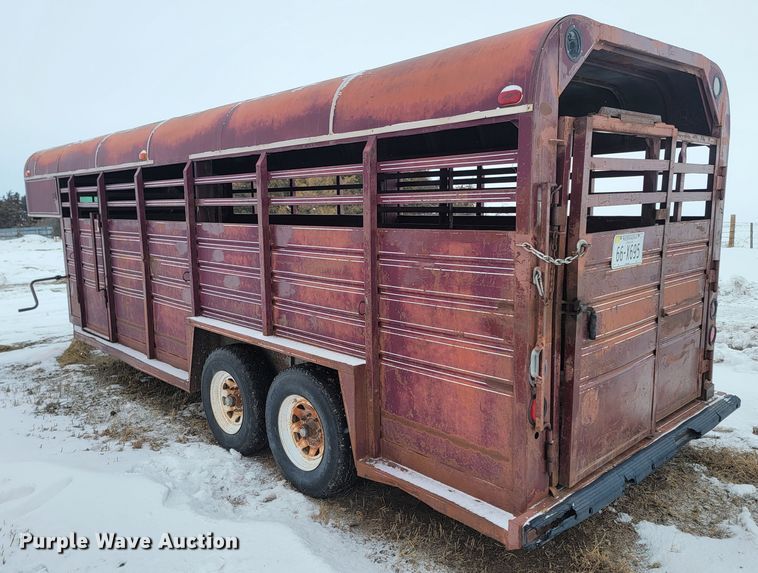 image for item ME9664 1983 Kiefer Built livestock trailer