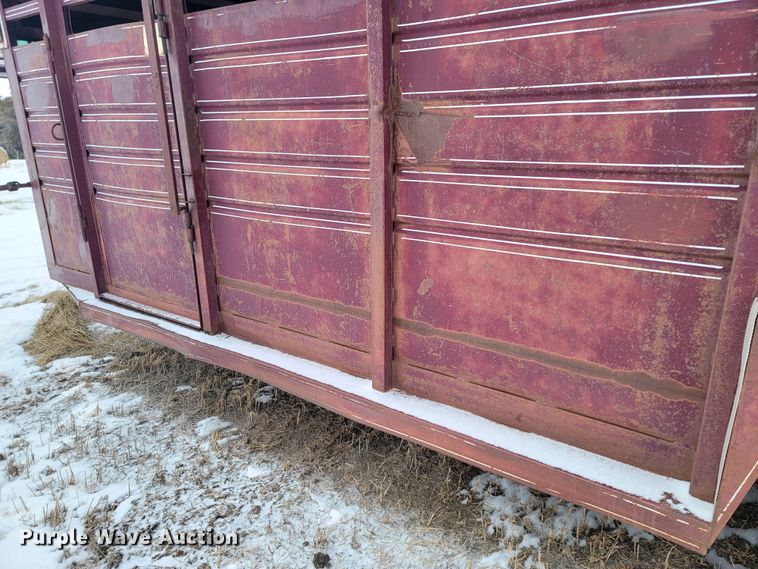 image for item ME9664 1983 Kiefer Built livestock trailer