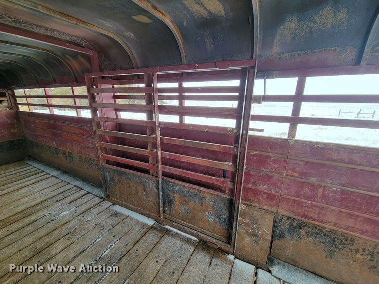 image for item ME9664 1983 Kiefer Built livestock trailer