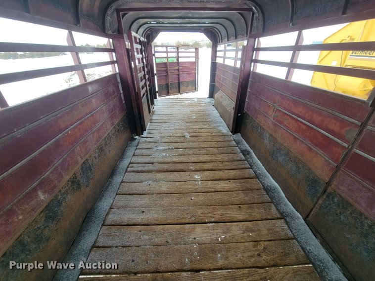 image for item ME9664 1983 Kiefer Built livestock trailer