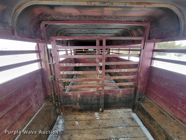 image for item ME9664 1983 Kiefer Built livestock trailer