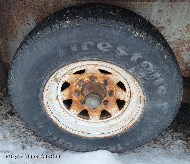 image for item ME9664 1983 Kiefer Built livestock trailer